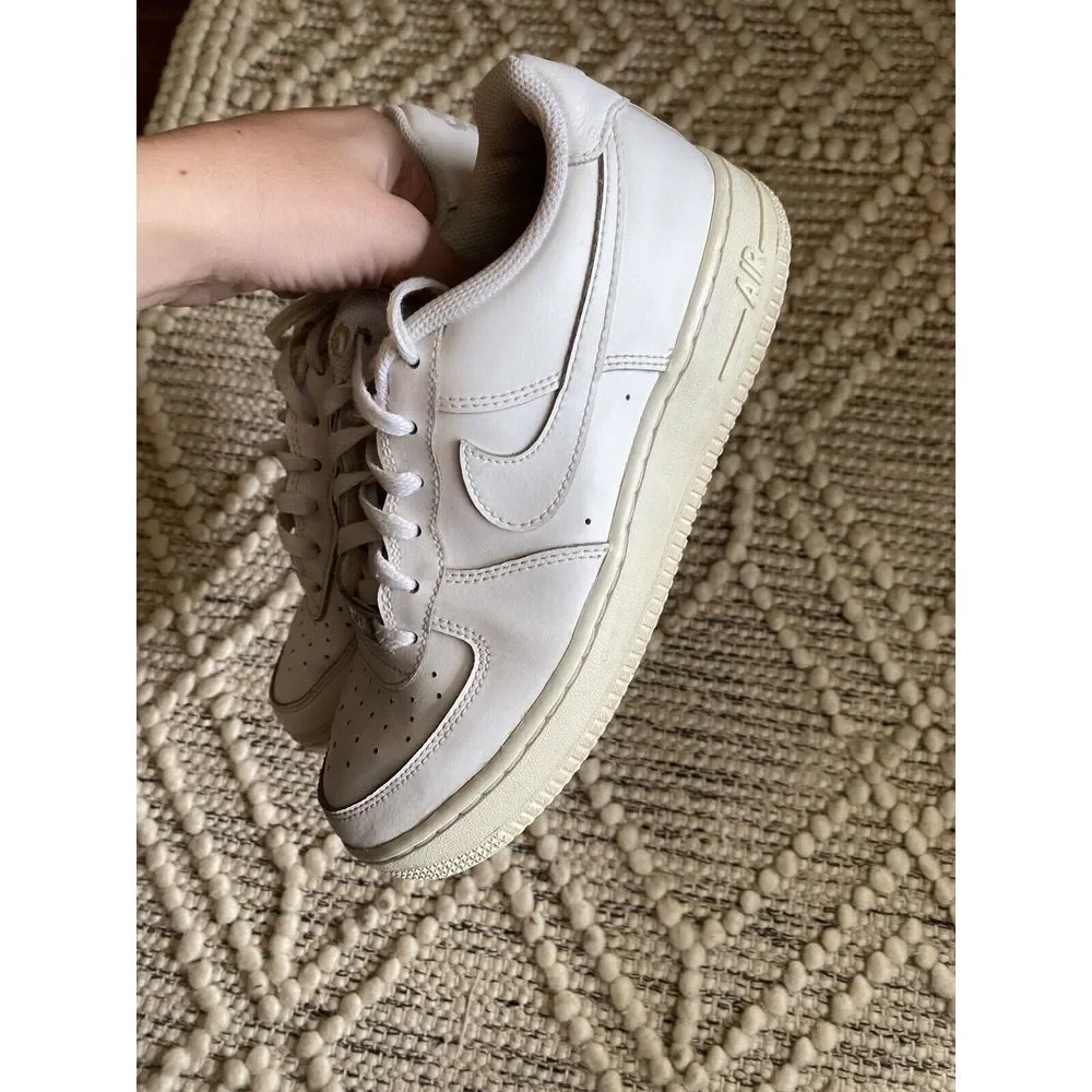 NIKE‎ Force 1 LE Low Sneakers Triple White 5.5Y